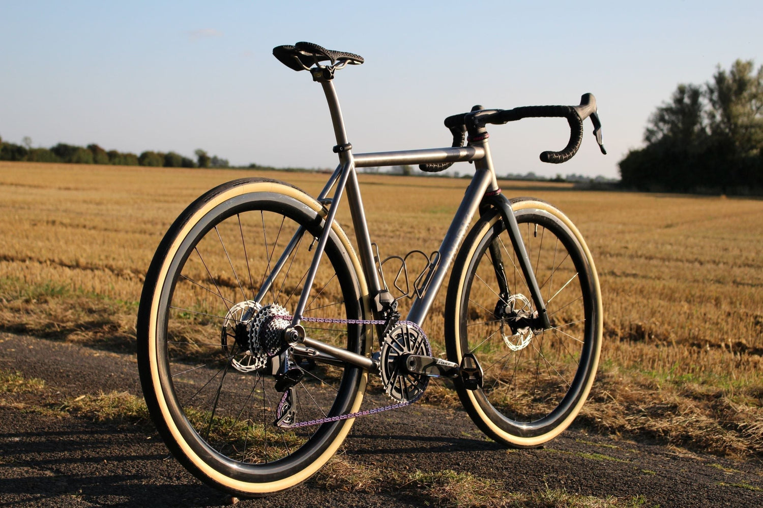 LANDRACE Tupelo V2 Gallery