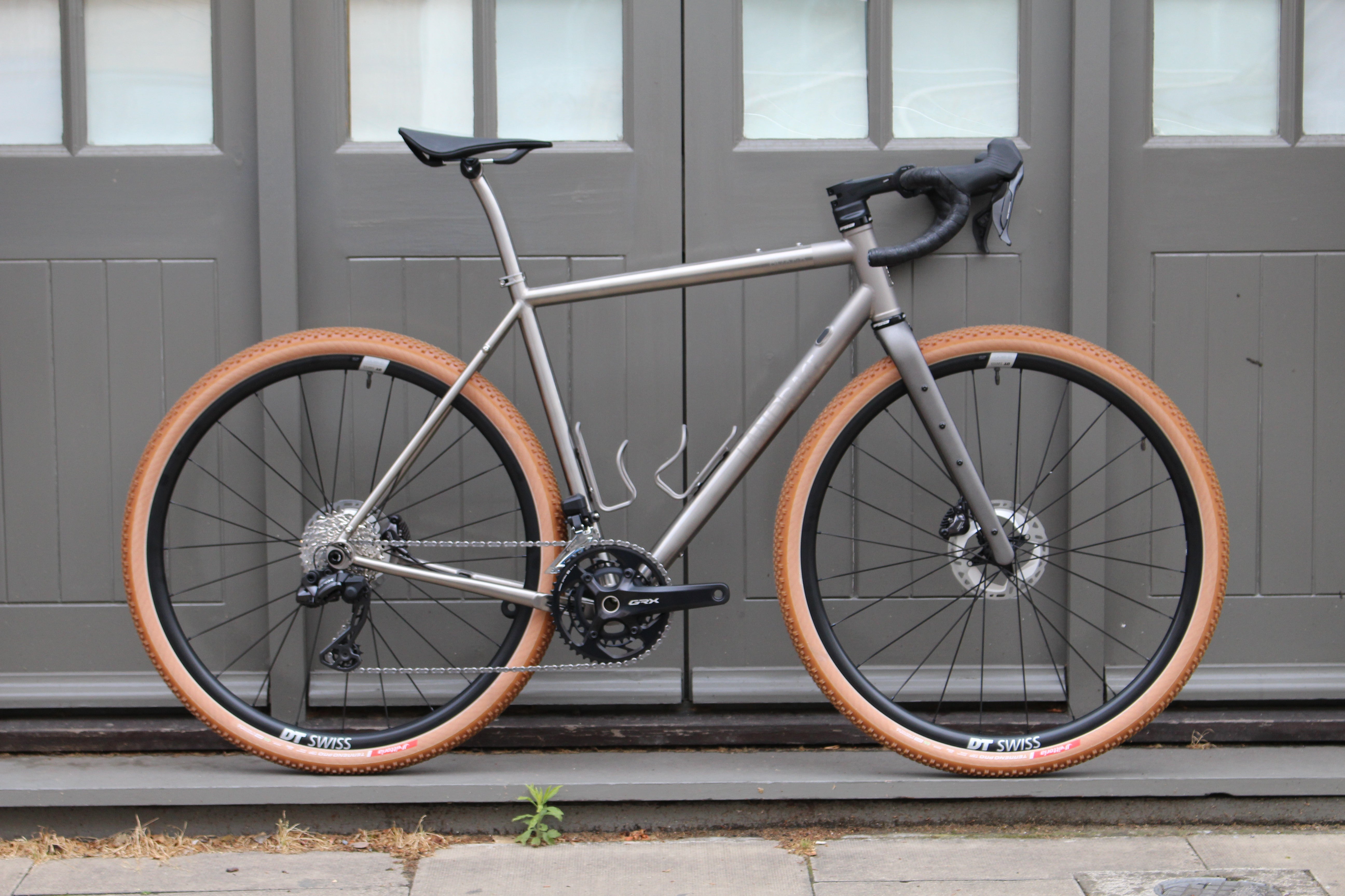 LANDRACE Boxer - Summer Special Shimano GRX825 Di2 2 X 12 Gravel Build.