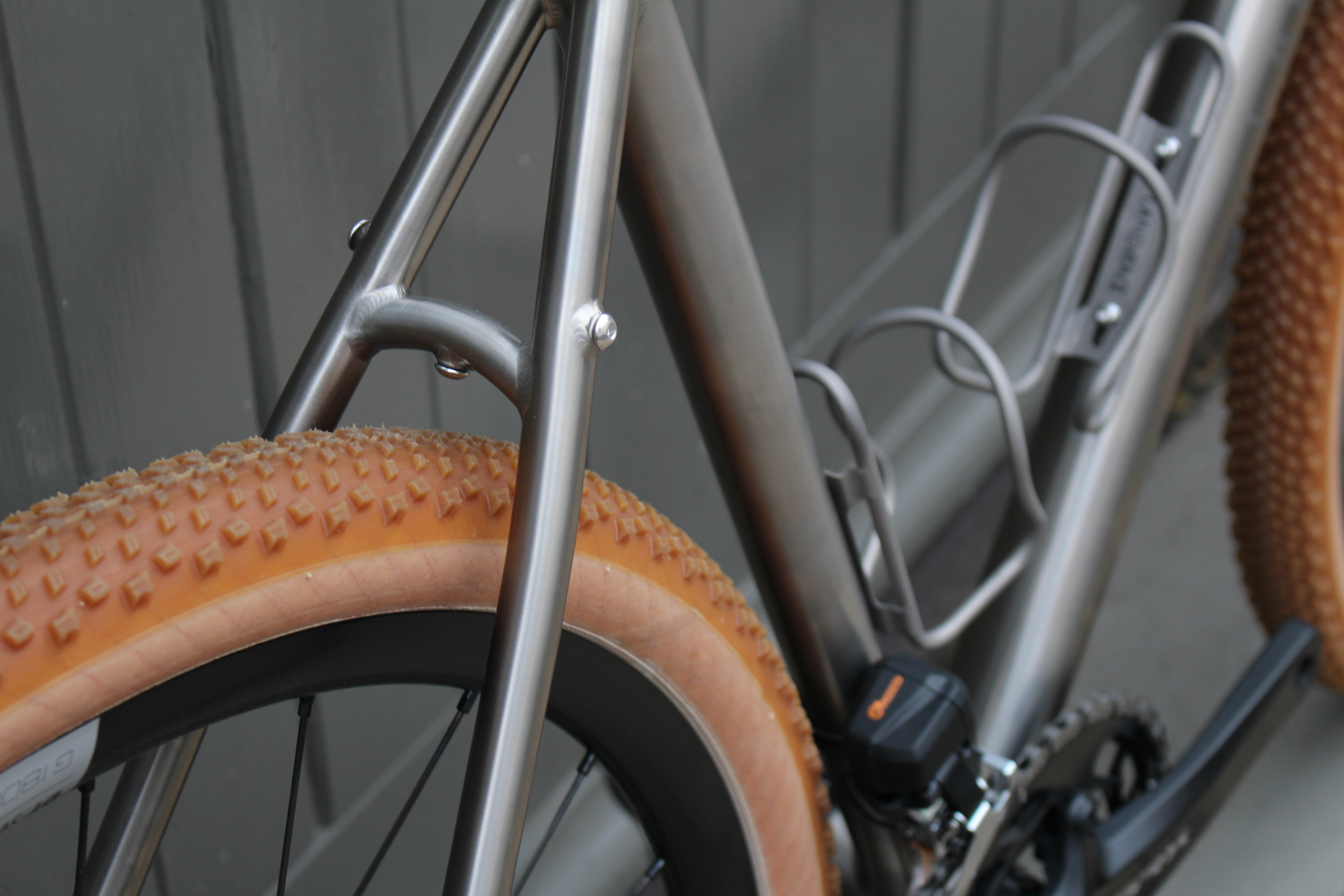 LANDRACE Boxer - Summer Special Shimano GRX825 Di2 2 X 12 Gravel Build.