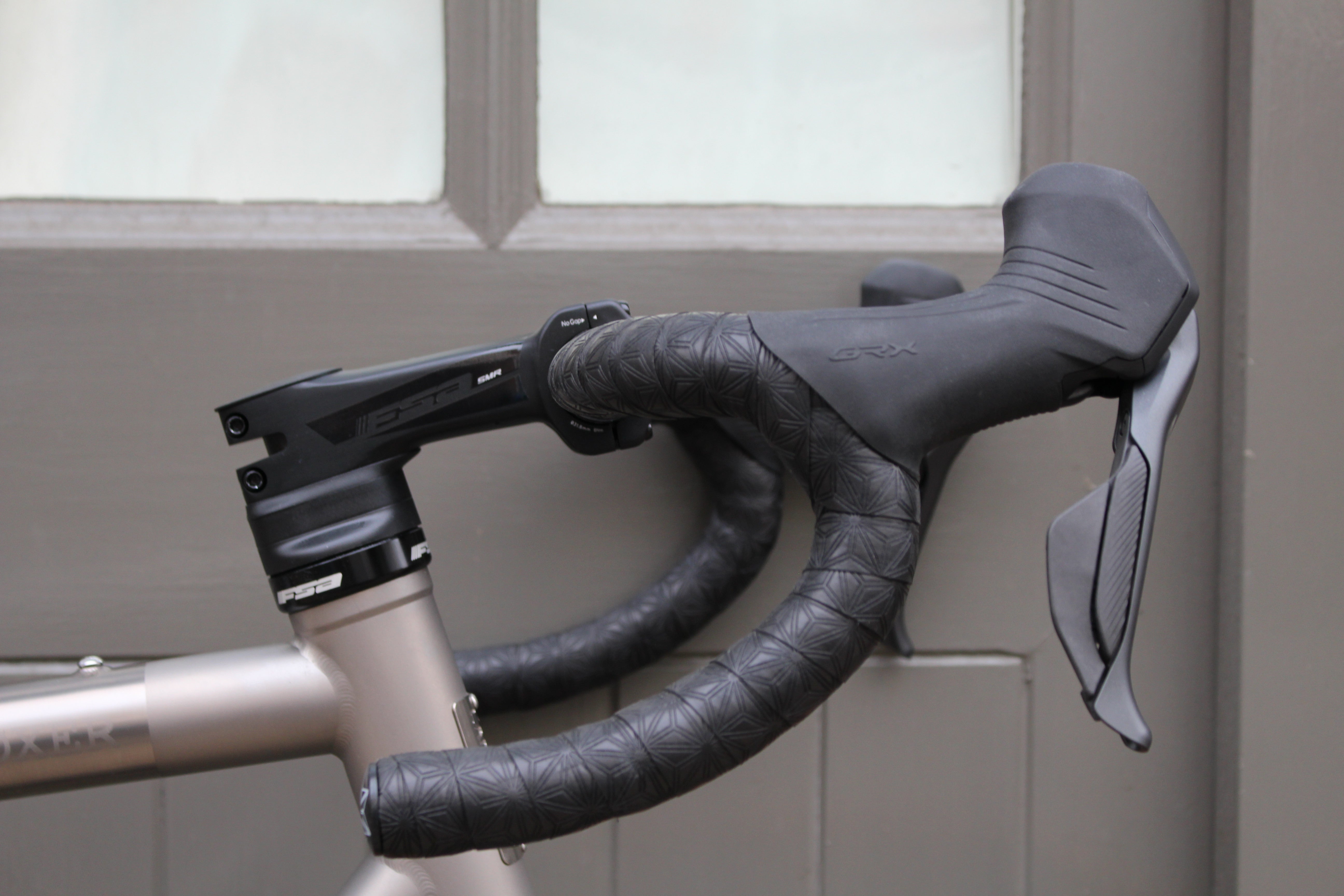 LANDRACE Boxer - Summer Special Shimano GRX825 Di2 2 X 12 Gravel Build.